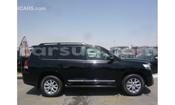 Acheter Import Voiture Toyota Land Cruiser Noir à Import - Dubai, Barh el Gazel Acheter Import Voiture Toyota Land Cruiser Noir à Import - Dubai, Barh el Gazel