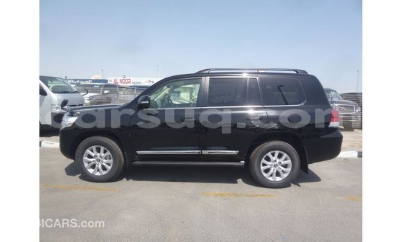 Acheter Import Voiture Toyota Land Cruiser Noir à Import - Dubai, Barh el Gazel Acheter Import Voiture Toyota Land Cruiser Noir à Import - Dubai, Barh el Gazel