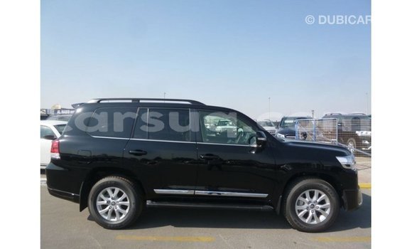 Acheter Import Voiture Toyota Land Cruiser Noir à Import - Dubai, Barh el Gazel Acheter Import Voiture Toyota Land Cruiser Noir à Import - Dubai, Barh el Gazel