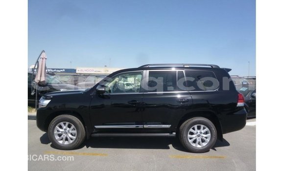 Acheter Import Voiture Toyota Land Cruiser Noir à Import - Dubai, Barh el Gazel Acheter Import Voiture Toyota Land Cruiser Noir à Import - Dubai, Barh el Gazel