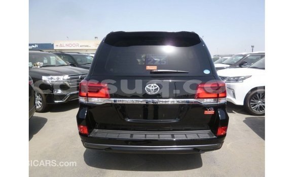 Acheter Import Voiture Toyota Land Cruiser Noir à Import - Dubai, Barh el Gazel Acheter Import Voiture Toyota Land Cruiser Noir à Import - Dubai, Barh el Gazel