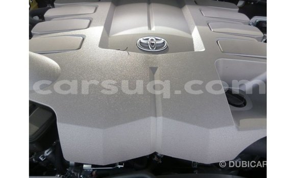 Acheter Import Voiture Toyota Land Cruiser Blanc à Import - Dubai, Barh el Gazel Acheter Import Voiture Toyota Land Cruiser Blanc à Import - Dubai, Barh el Gazel