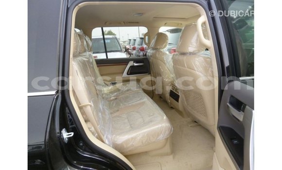 Acheter Import Voiture Toyota Land Cruiser Noir à Import - Dubai, Barh el Gazel Acheter Import Voiture Toyota Land Cruiser Noir à Import - Dubai, Barh el Gazel