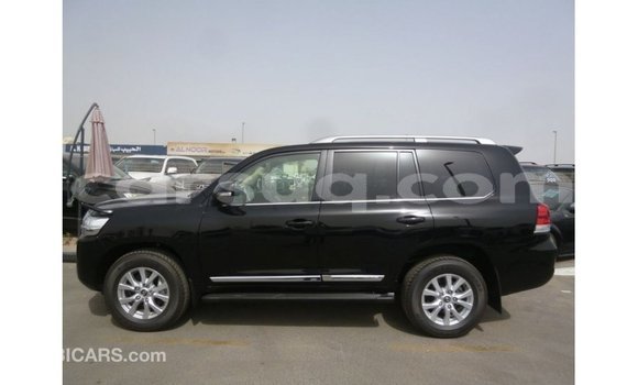 Acheter Import Voiture Toyota Land Cruiser Noir à Import - Dubai, Barh el Gazel Acheter Import Voiture Toyota Land Cruiser Noir à Import - Dubai, Barh el Gazel