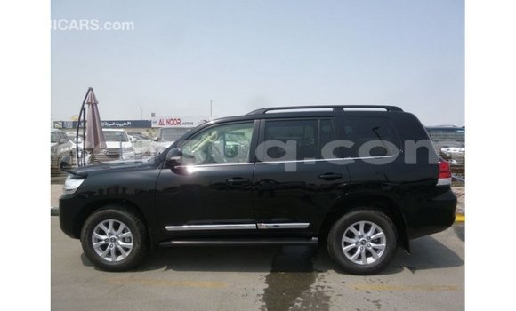 Acheter Import Voiture Toyota Land Cruiser Noir à Import - Dubai, Barh el Gazel Acheter Import Voiture Toyota Land Cruiser Noir à Import - Dubai, Barh el Gazel