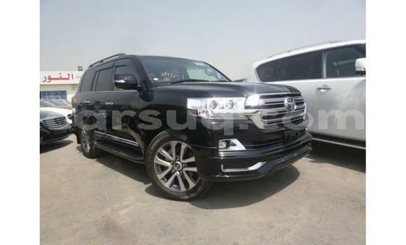 Acheter Import Voiture Toyota Land Cruiser Noir à Import - Dubai, Barh el Gazel Acheter Import Voiture Toyota Land Cruiser Noir à Import - Dubai, Barh el Gazel