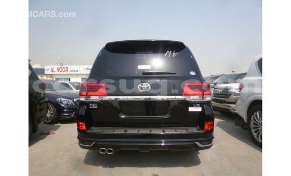 Acheter Import Voiture Toyota Land Cruiser Noir à Import - Dubai, Barh el Gazel Acheter Import Voiture Toyota Land Cruiser Noir à Import - Dubai, Barh el Gazel