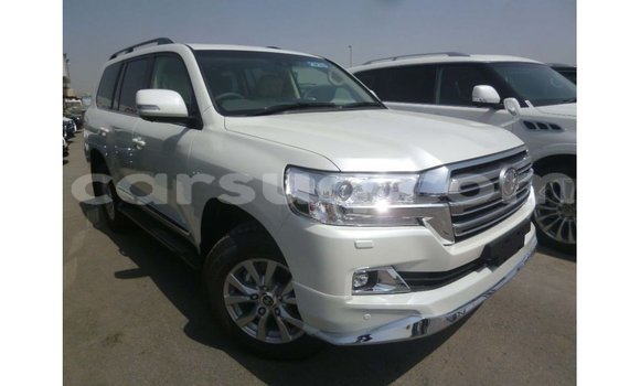 Buy Import Toyota Land Cruiser White Car in Import - Dubai in Barh el Gazel Buy Import Toyota Land Cruiser White Car in Import - Dubai in Barh el Gazel