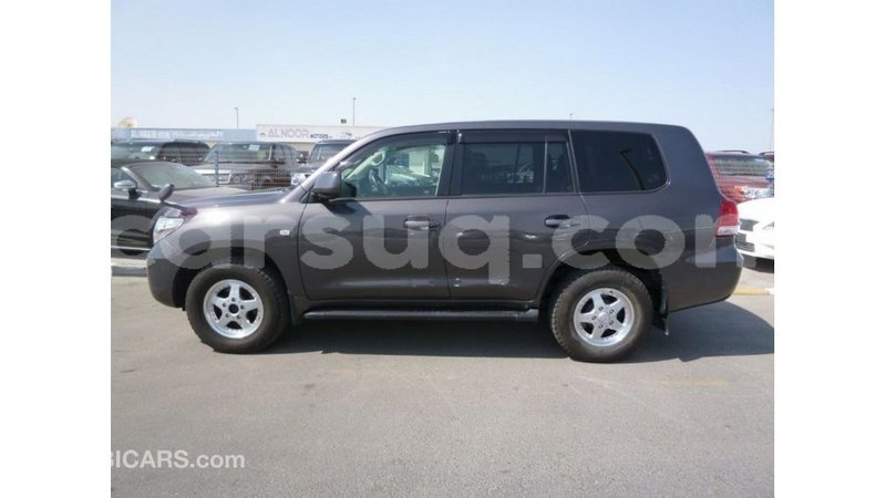 Big with watermark toyota land cruiser barh el gazel import dubai 2563