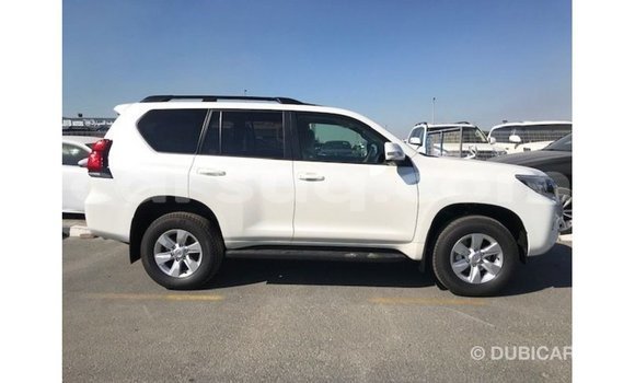 Acheter Import Voiture Toyota Prado Blanc à Import - Dubai, Barh el Gazel Acheter Import Voiture Toyota Prado Blanc à Import - Dubai, Barh el Gazel