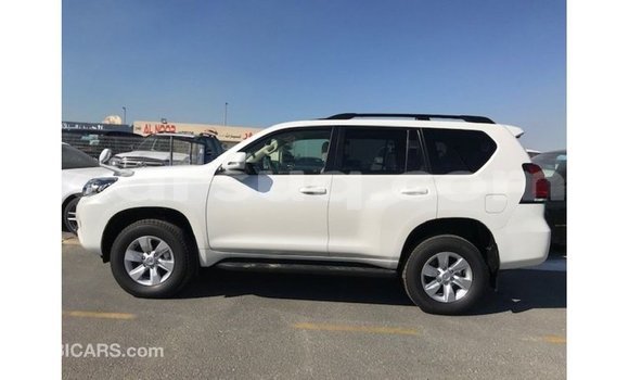 Acheter Import Voiture Toyota Prado Blanc à Import - Dubai, Barh el Gazel Acheter Import Voiture Toyota Prado Blanc à Import - Dubai, Barh el Gazel