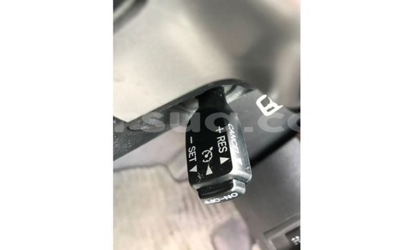 Acheter Import Voiture Toyota Land Cruiser Blanc à Import - Dubai, Barh el Gazel Acheter Import Voiture Toyota Land Cruiser Blanc à Import - Dubai, Barh el Gazel