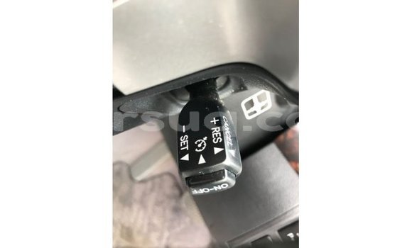 Acheter Import Voiture Toyota Land Cruiser Blanc à Import - Dubai, Barh el Gazel Acheter Import Voiture Toyota Land Cruiser Blanc à Import - Dubai, Barh el Gazel