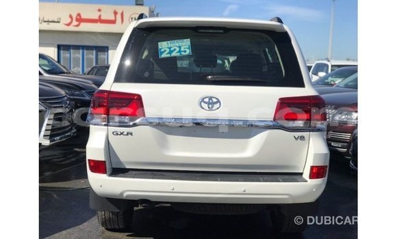 Acheter Import Voiture Toyota Land Cruiser Blanc à Import - Dubai, Barh el Gazel Acheter Import Voiture Toyota Land Cruiser Blanc à Import - Dubai, Barh el Gazel