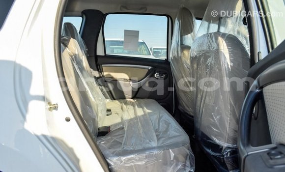Acheter Import Voiture Renault Duster Blanc à Import - Dubai, Barh el Gazel Acheter Import Voiture Renault Duster Blanc à Import - Dubai, Barh el Gazel