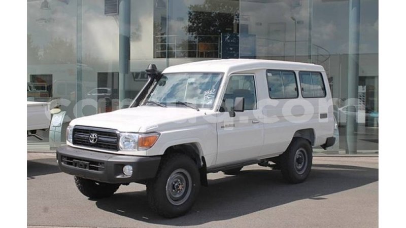 Big with watermark toyota land cruiser barh el gazel import dubai 2585