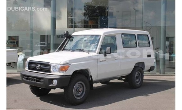 Buy Import Toyota Land Cruiser White Car in Import - Dubai in Barh el Gazel Buy Import Toyota Land Cruiser White Car in Import - Dubai in Barh el Gazel