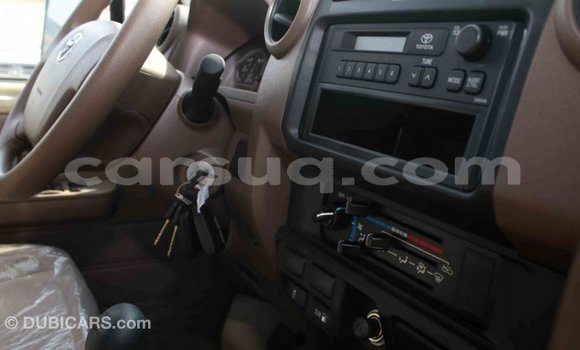 Buy Import Toyota Land Cruiser Beige Car in Import - Dubai in Barh el Gazel Buy Import Toyota Land Cruiser Beige Car in Import - Dubai in Barh el Gazel