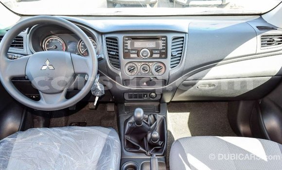 Buy Import Mitsubishi L200 White Car in Import - Dubai in Barh el Gazel Buy Import Mitsubishi L200 White Car in Import - Dubai in Barh el Gazel