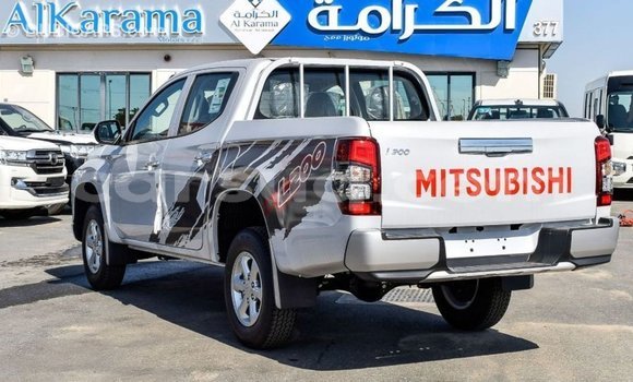 Buy Import Mitsubishi L200 White Car in Import - Dubai in Barh el Gazel Buy Import Mitsubishi L200 White Car in Import - Dubai in Barh el Gazel