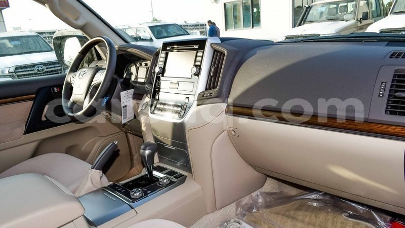 Big with watermark toyota land cruiser barh el gazel import dubai 2588