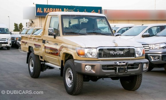 Buy Import Toyota Land Cruiser Beige Car in Import - Dubai in Barh el Gazel Buy Import Toyota Land Cruiser Beige Car in Import - Dubai in Barh el Gazel