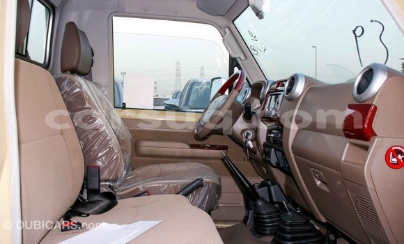 Buy Import Toyota Land Cruiser Beige Car in Import - Dubai in Barh el Gazel Buy Import Toyota Land Cruiser Beige Car in Import - Dubai in Barh el Gazel