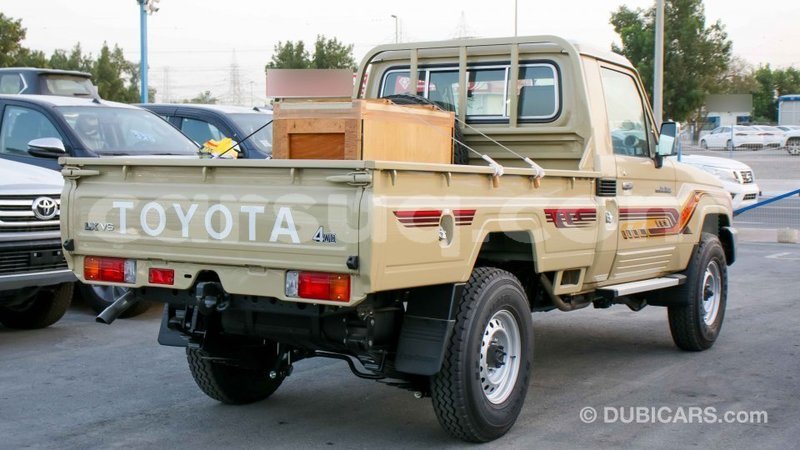 Big with watermark toyota land cruiser barh el gazel import dubai 2589