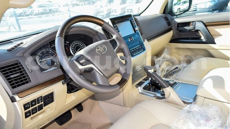 Big with watermark toyota land cruiser barh el gazel import dubai 2599