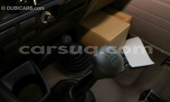 Acheter Import Voiture Toyota Land Cruiser Beige à Import - Dubai, Barh el Gazel Acheter Import Voiture Toyota Land Cruiser Beige à Import - Dubai, Barh el Gazel