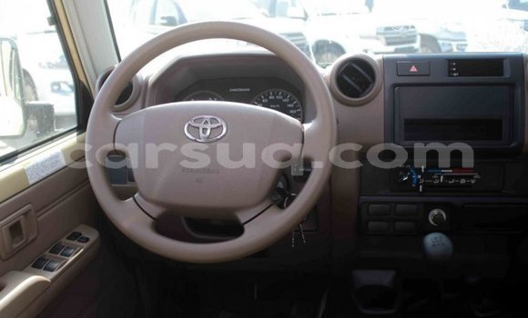 Acheter Import Voiture Toyota Land Cruiser Beige à Import - Dubai, Barh el Gazel Acheter Import Voiture Toyota Land Cruiser Beige à Import - Dubai, Barh el Gazel