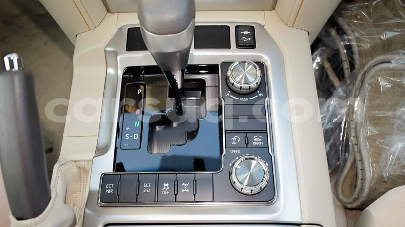 Big with watermark toyota land cruiser barh el gazel import dubai 2601