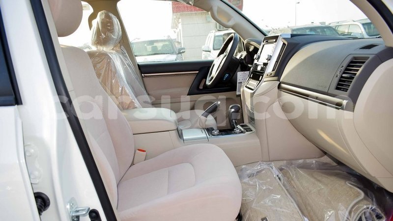 Big with watermark toyota land cruiser barh el gazel import dubai 2601