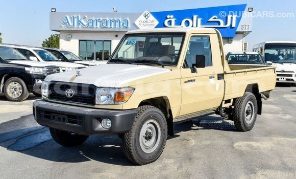Buy Import Toyota Land Cruiser Beige Car in Import - Dubai in Barh el Gazel Buy Import Toyota Land Cruiser Beige Car in Import - Dubai in Barh el Gazel