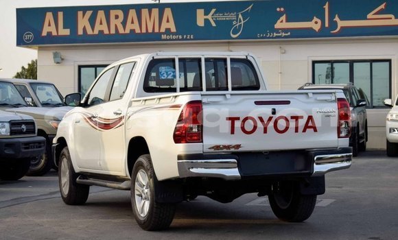 Buy Import Toyota Hilux White Car in Import - Dubai in Barh el Gazel Buy Import Toyota Hilux White Car in Import - Dubai in Barh el Gazel