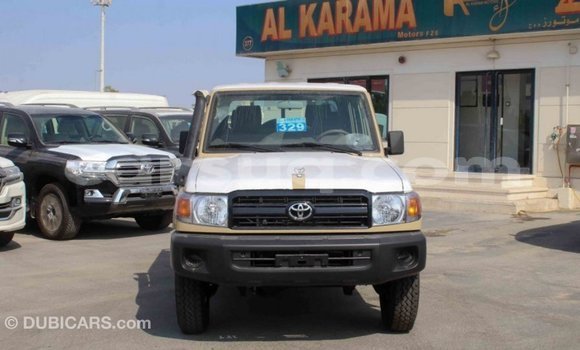 Buy Import Toyota Land Cruiser Beige Car in Import - Dubai in Barh el Gazel Buy Import Toyota Land Cruiser Beige Car in Import - Dubai in Barh el Gazel