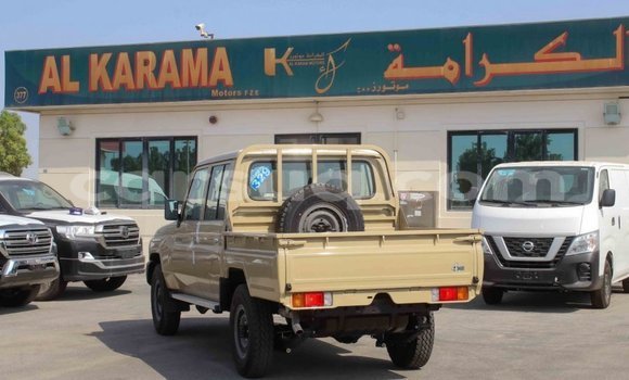 Buy Import Toyota Land Cruiser Beige Car in Import - Dubai in Barh el Gazel Buy Import Toyota Land Cruiser Beige Car in Import - Dubai in Barh el Gazel