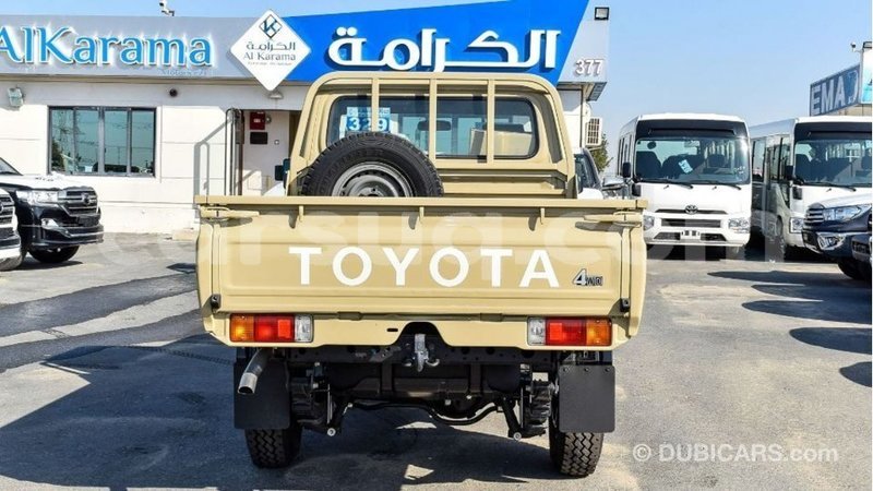 Big with watermark toyota land cruiser barh el gazel import dubai 2617