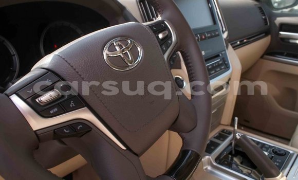 Buy Import Toyota Land Cruiser White Car in Import - Dubai in Barh el Gazel Buy Import Toyota Land Cruiser White Car in Import - Dubai in Barh el Gazel