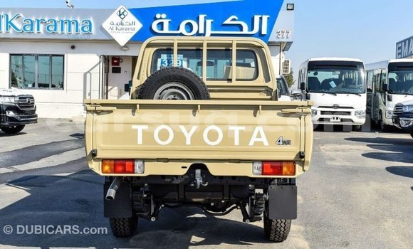 Acheter Import Voiture Toyota Land Cruiser Beige à Import - Dubai, Barh el Gazel Acheter Import Voiture Toyota Land Cruiser Beige à Import - Dubai, Barh el Gazel