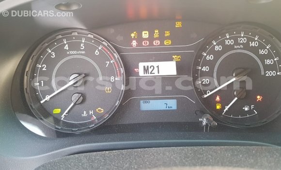 Buy Import Toyota Hilux White Car in Import - Dubai in Barh el Gazel Buy Import Toyota Hilux White Car in Import - Dubai in Barh el Gazel