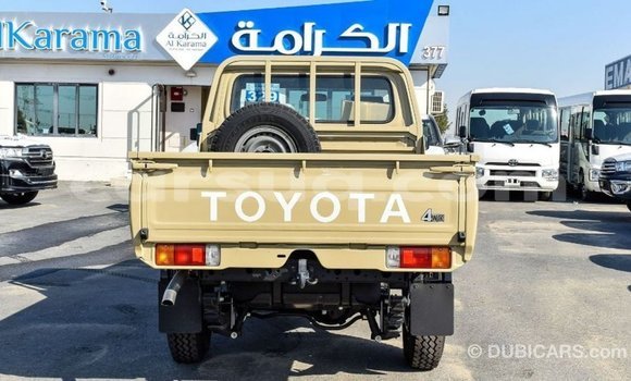 Buy Import Toyota Land Cruiser Beige Car in Import - Dubai in Barh el Gazel Buy Import Toyota Land Cruiser Beige Car in Import - Dubai in Barh el Gazel