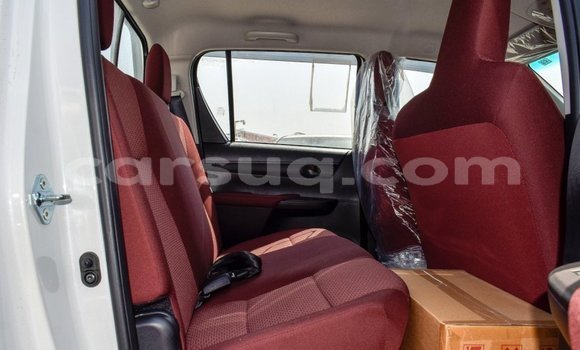 Buy Import Toyota Hilux White Car in Import - Dubai in Barh el Gazel Buy Import Toyota Hilux White Car in Import - Dubai in Barh el Gazel