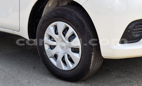 Buy Import Toyota Hilux White Car in Import - Dubai in Barh el Gazel Buy Import Toyota Hilux White Car in Import - Dubai in Barh el Gazel