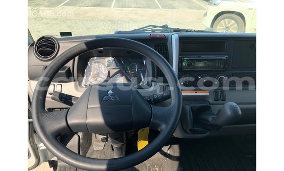 Buy Import Mitsubishi L400 White Truck in Import - Dubai in Barh el Gazel Buy Import Mitsubishi L400 White Truck in Import - Dubai in Barh el Gazel