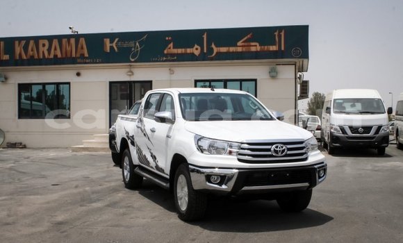 Buy Import Toyota Hilux White Car in Import - Dubai in Barh el Gazel Buy Import Toyota Hilux White Car in Import - Dubai in Barh el Gazel