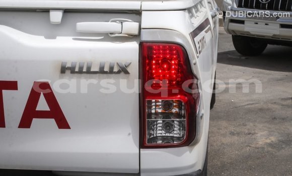 Buy Import Toyota Hilux White Car in Import - Dubai in Barh el Gazel Buy Import Toyota Hilux White Car in Import - Dubai in Barh el Gazel