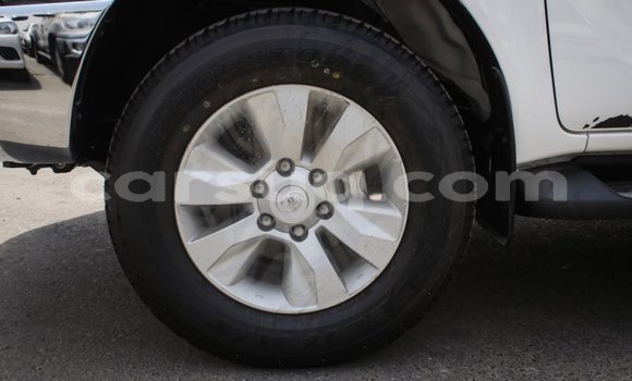 Buy Import Toyota Hilux White Car in Import - Dubai in Barh el Gazel Buy Import Toyota Hilux White Car in Import - Dubai in Barh el Gazel