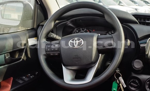 Buy Import Toyota Hilux White Car in Import - Dubai in Barh el Gazel Buy Import Toyota Hilux White Car in Import - Dubai in Barh el Gazel