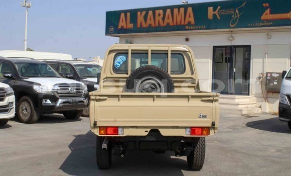 Buy Import Toyota Land Cruiser Beige Car in Import - Dubai in Barh el Gazel Buy Import Toyota Land Cruiser Beige Car in Import - Dubai in Barh el Gazel